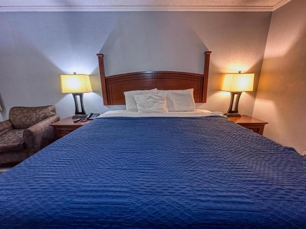 By Oyo Near Little Rock Air Force Base Motel 2*